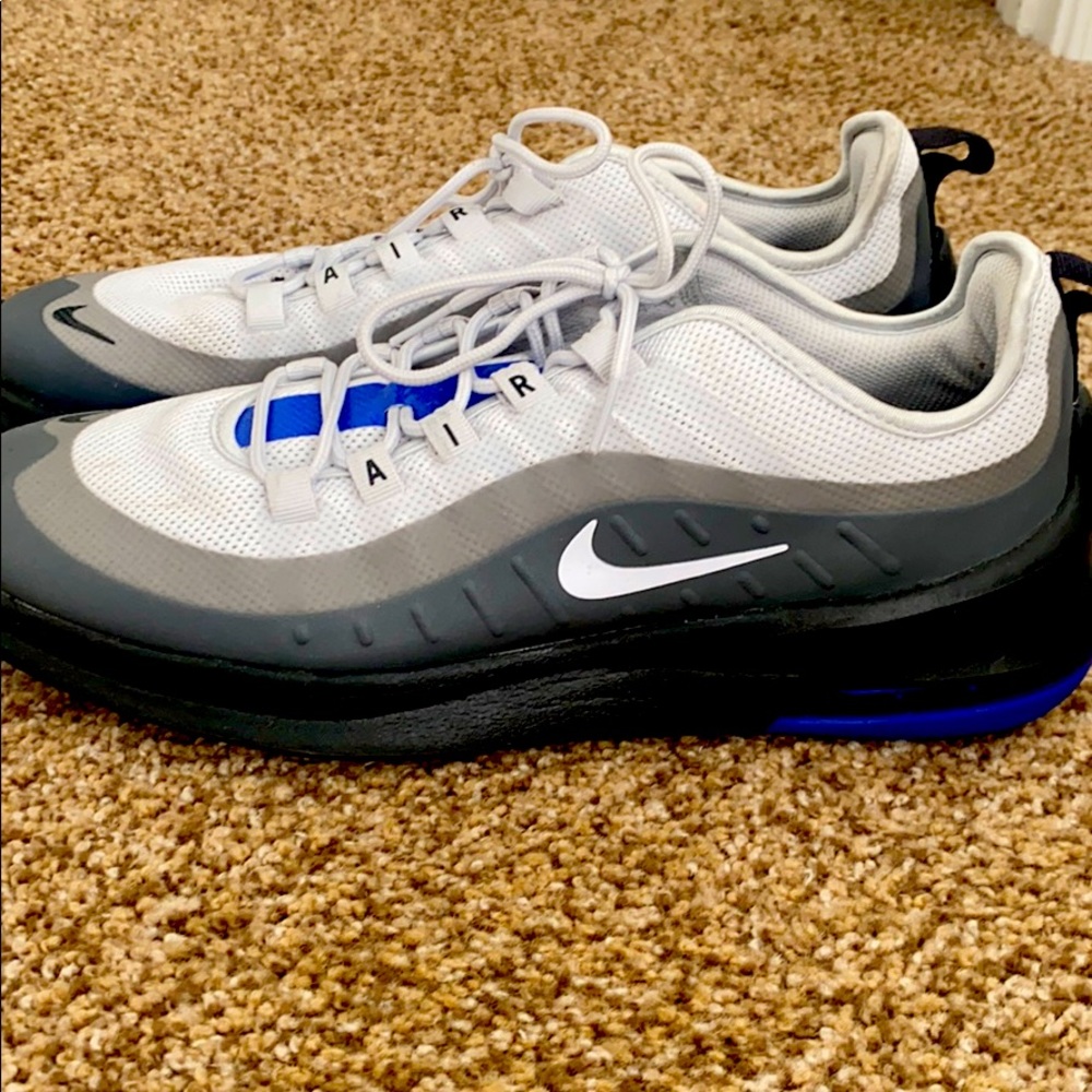 Men’s Nike Shoe